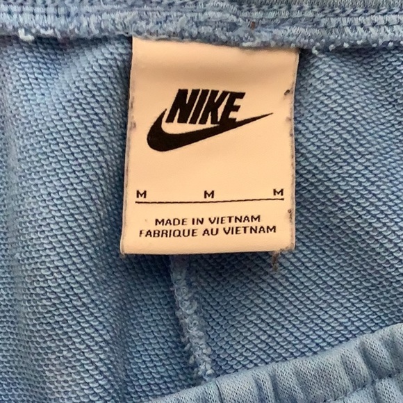 Nike Size Medium Light Blue Elastic Tie Waist Shorts. Preloved - Picture 6 of 7